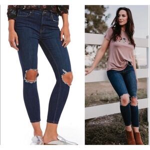 FREE PEOPLE Women’s Dark Wash High Rise Busted Knee Skinny Jeans Size 27R